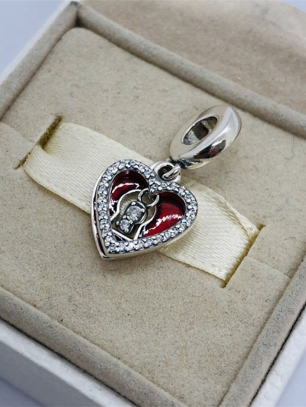 ✨🔥Pandora Red Heart & Keyhole Double Dangle Charm - Picture 4 of 5